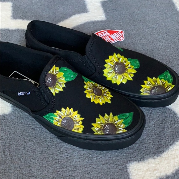 🌻Custom Vans-Slip Ons with Sunflowers🌻 - Picture 2 of 7
